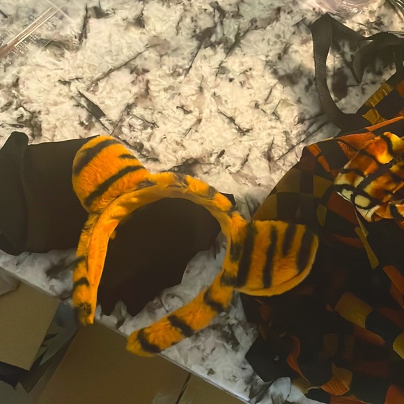 Custom halloween Siberian Tiger KING ears - Picture 1 of 1